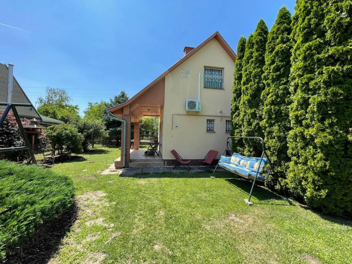Chill Apartman Orosháza Exteriör bild
