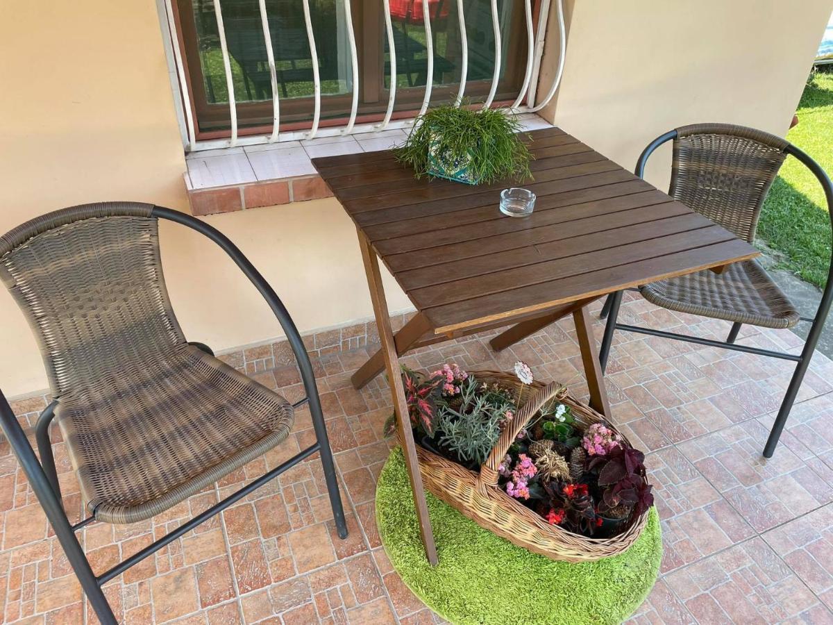 Chill Apartman Orosháza Exteriör bild