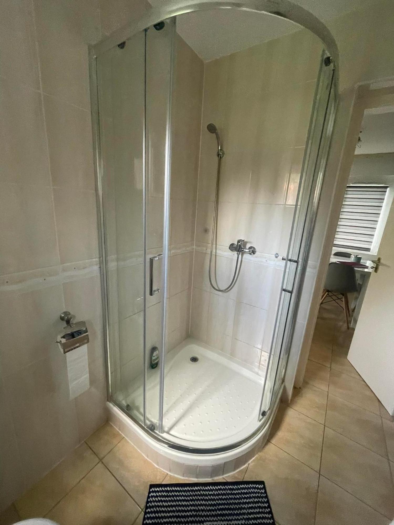 Chill Apartman Orosháza Exteriör bild
